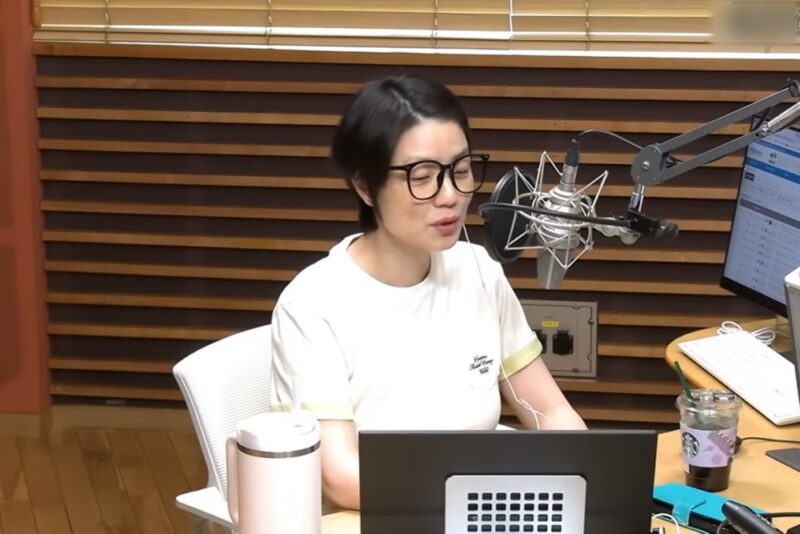 소유、1300万ウォンのハンナムドン賃貸生活を釈明「今の相場に過ぎない、贅沢ではない」（「두시의 데이트」）