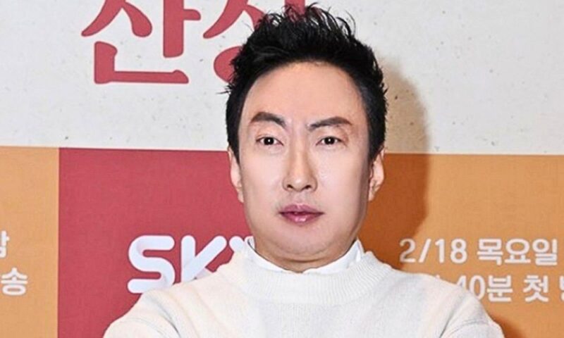 パク・ミョンス、「信念発言」の裏に隠れた本音を告白…「言った後に後悔することも多い」（ラジオショー）