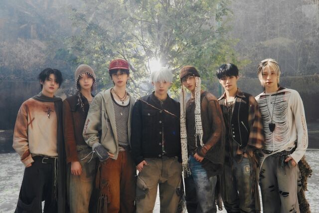 アンパサンドワン、「デニフィション」の活動を終え…初の単独コンサートで熱気を継続