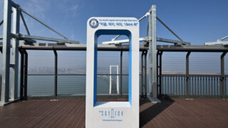 地上184mの絶景！「正気じゃない」と話題の空中展望台、来月7日オープン