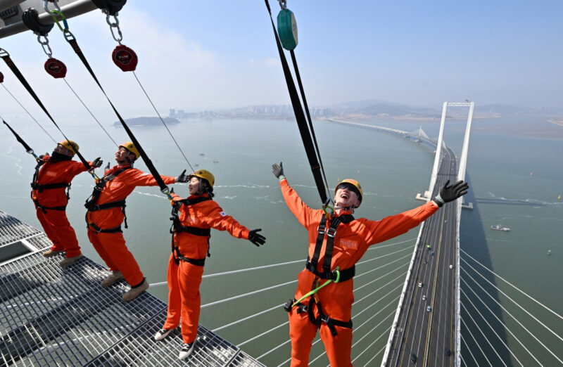 地上184mの絶景！「正気じゃない」と話題の空中展望台、来月7日オープン