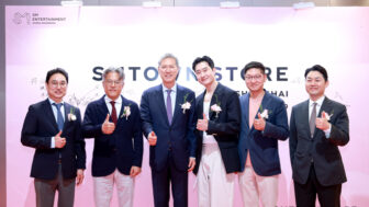 SM、公式MDショップ「SMTOWN STORE」上海店が29日オープン
