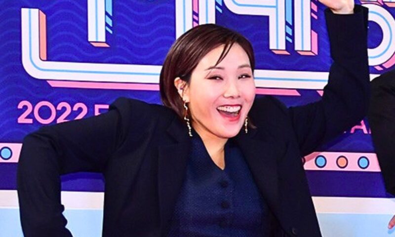 「11kg減量」シン・ボンソン、激やせからフルメイクで「IUそっくり」…「ただそれだけ」