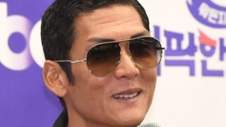 「Burn脳？」パク・ジュニョン、4年ぶり「ワッサプマン」でカムバック…仏教博覧会を席巻