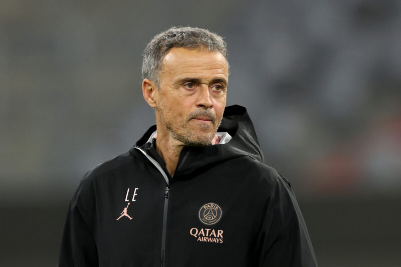 「これがサッカーか？」イ・ガンイン出番なしで5失点大敗…批判殺到にエンリケ監督は「大多数は楽しんだ」と反論