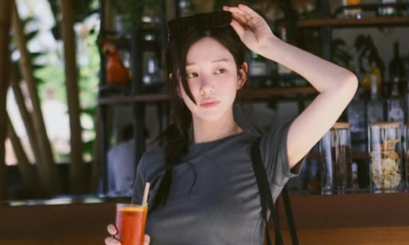 35歳イ・ユビ、学生に見える清純美…韓国を離れ「inバリ」