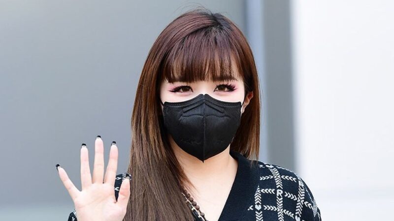 2NE1、パク・ボム抜きで集結「アイ・ラブ・2NE1」