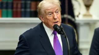トランプ氏、自ら投稿した写真が波紋…ネット上で「急速拡散」