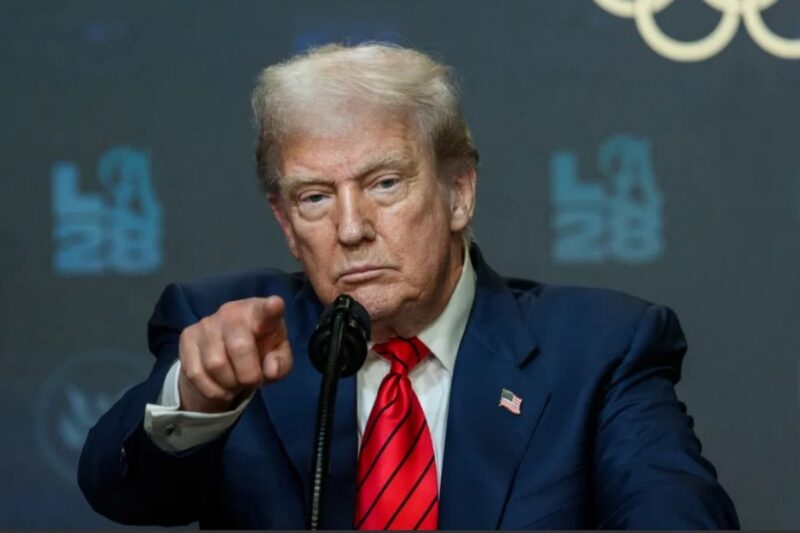 トランプ氏、自ら投稿した写真が波紋…ネット上で「急速拡散」