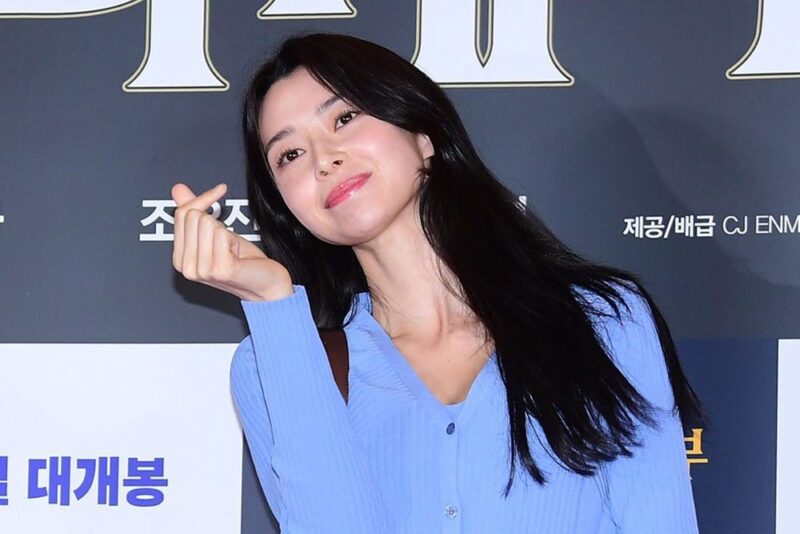 「ただの観光客かと思ったら」…ベトナム・ダナンで捉えられた有名女優の正体