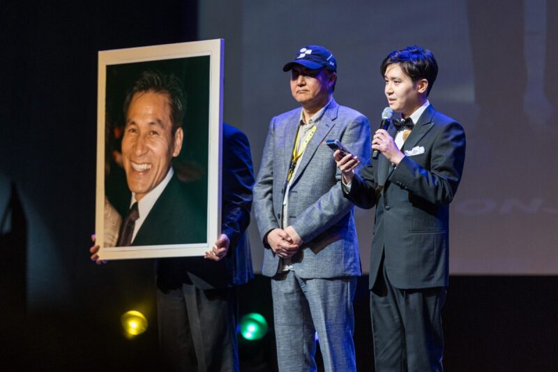 国民的俳優が急逝…映画祭で追悼の動き