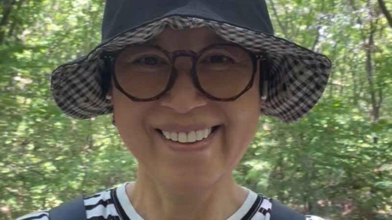 乳がん闘病中のパク・ミソン、登山中に輝く笑顔「生きていることに感謝」