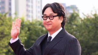 ク・ソンファン、悲しみを歩みに変えて――愛犬との別れと人生のロマン