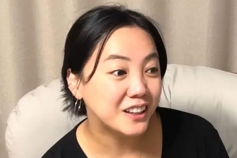 '39세' 고은아, 공공장소서 대놓고 속옷 자랑…"열받게 하지 말고 집어넣어" 친언니 질색

→ 39歳コ・ウンア、公共の場で堂々と下着を披露…実姉「ムカつかせるな、しまえ」と呆れ