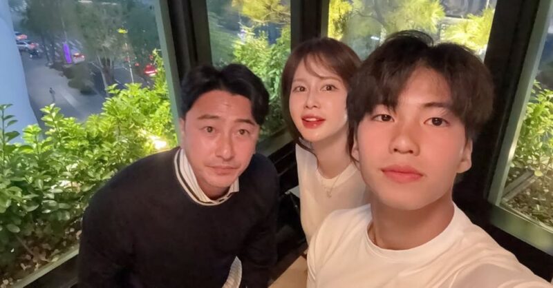 안정환♥이혜원の息子、最新ショット公開 「パパ、どこ行くの？」から8年で激変したビジュアル
