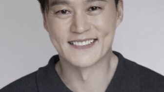イ・ソジン、演劇『ワーニャ伯父さん』出演決定