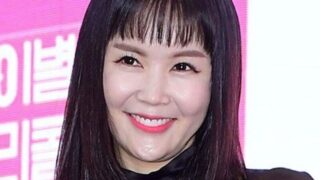 チャン・ヨンラン、午前6時から子どもの手紙と花束に涙止まらず「もう、この子をどうしたら…」