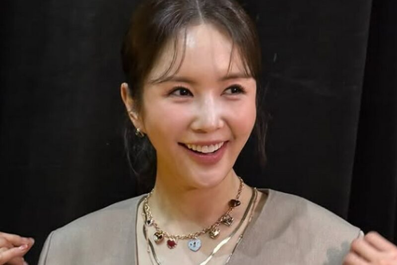 チャン・ヨンラン、午前6時から子どもの手紙と花束に涙止まらず「もう、この子をどうしたら…」