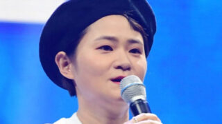 キム・シニョン、被告人として出廷…明かされた罪名とは