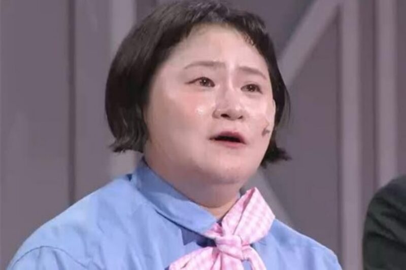 キム・シニョン、被告人として出廷…明かされた罪名とは