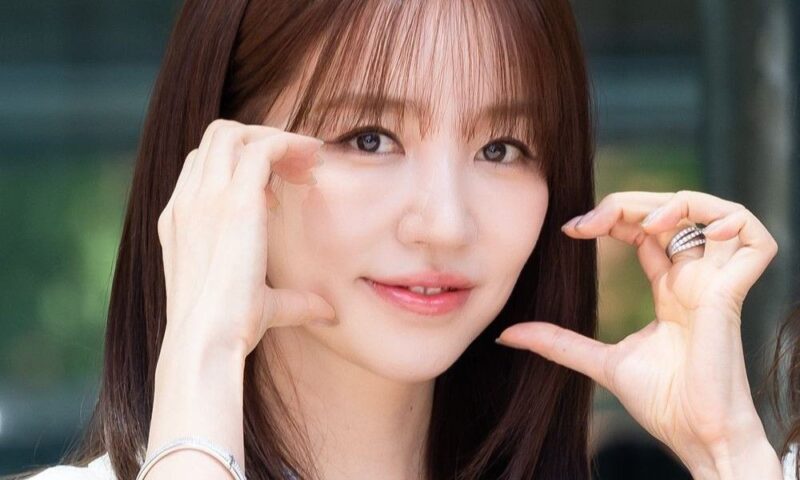 42歳・初代女性アイドル、韓国を離れ披露した169cm・47kgの健康的な美しさ…輝くビジュアル