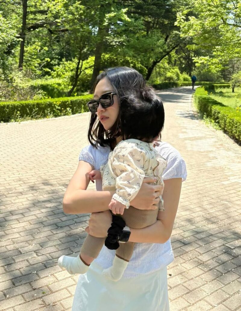 「医師グァンス♥」9期ヨンスク、出産6ヶ月で“無駄肉ゼロ”の激やせ姿…母親に見えない！