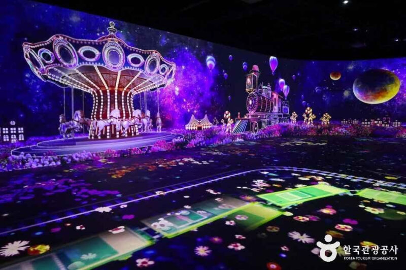 金炳宗（キム・ビョンジョン）画伯の世界に浸る。1,200円で叶う至高の芸術体験