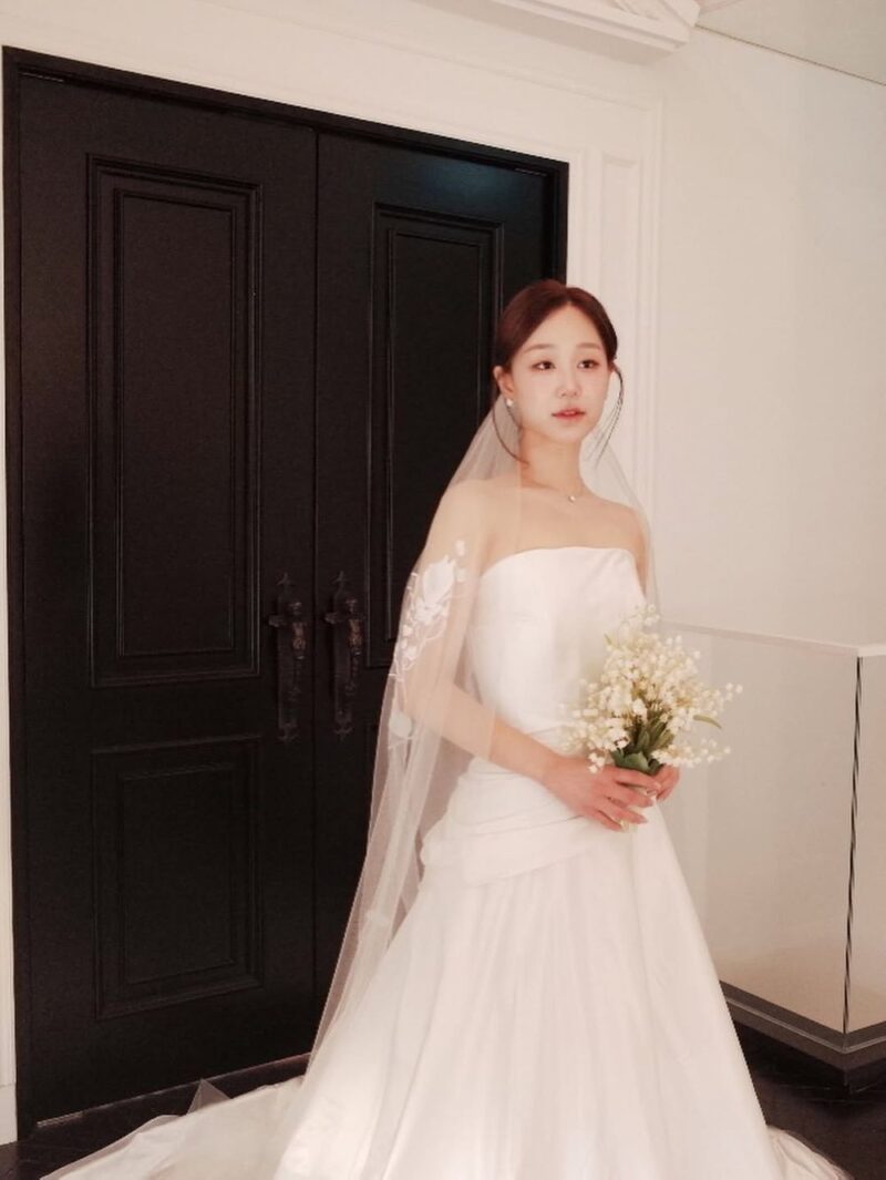 「大林4世」イ・ジュヨン、突然ウェディングドレス姿にネット騒然「結婚の予定は？」