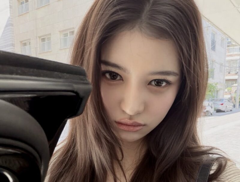 안유정、♥유병재と相変わらずの愛情線→「いいね」まで…「税金100倍払え」