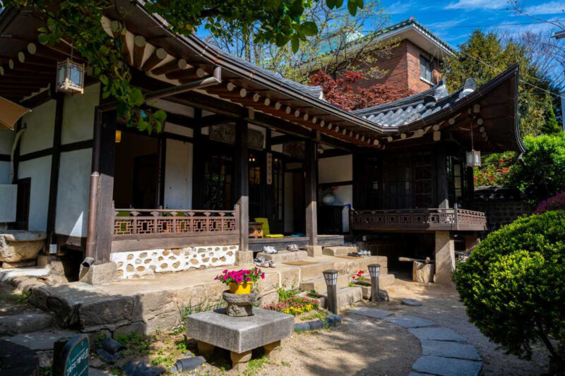 「日本式近代韓屋から借景韓屋まで」朝鮮時代の両班も驚く、ソウル究極の韓屋とは