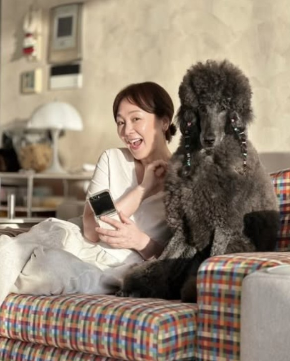 イ・スンヨン、愛犬「ステン」との愉快な日常を公開…ファンも「ほっこりする」と反響