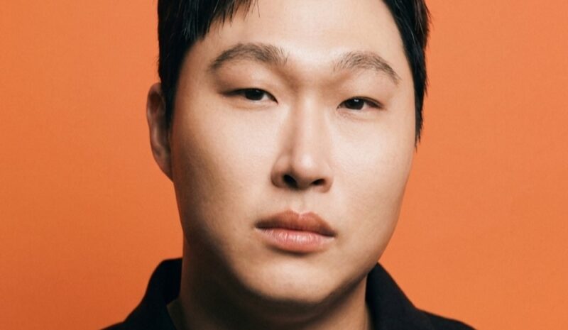 スウィングス、初の俳優プロフィールで反抗的イメージを一掃！ギャップ萌えを披露