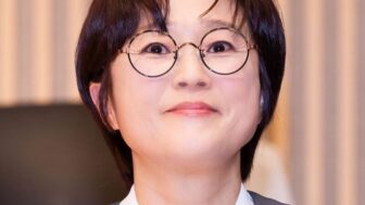 「足を縛り3時間祈る」…ソン・ウニの母、敬虔な信仰生活→海外宣教活動まで