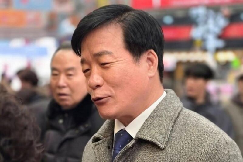 曺国氏、遊説中に「落雷」の衝撃…一体何が?