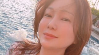 先駆的トランスジェンダー著名タレント、死去した執刀医に感謝の言葉「命を救ってくれた」