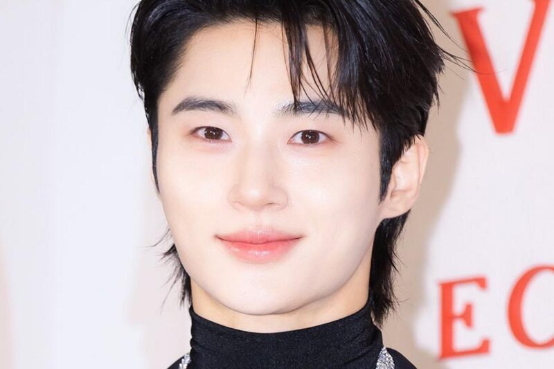 변우석, 동료 무릎 꿇린 '사과' 논란… 파문 확산