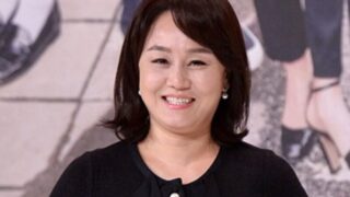 60歳イ・ギョンシル、チョ・ヘリョンから舞台出演強要→練習中ストレスで尿路結石「還暦前に死ぬかと」