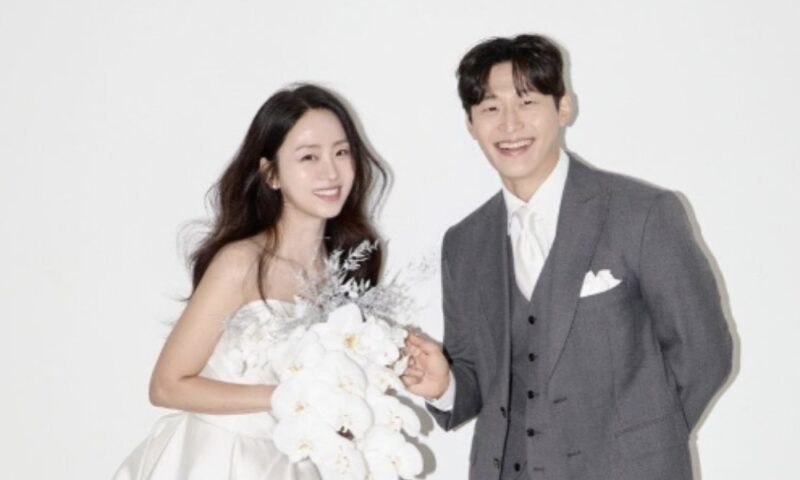 오동민♥노수산나, 결혼 이틀 만에 신혼 화보…반려견도 함께 ‘찰칵’
