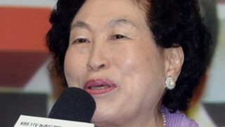 「87歳の男性俳優が若い女性美容師に…」 全原州の私心あふれる放送にネット上で賛否両論