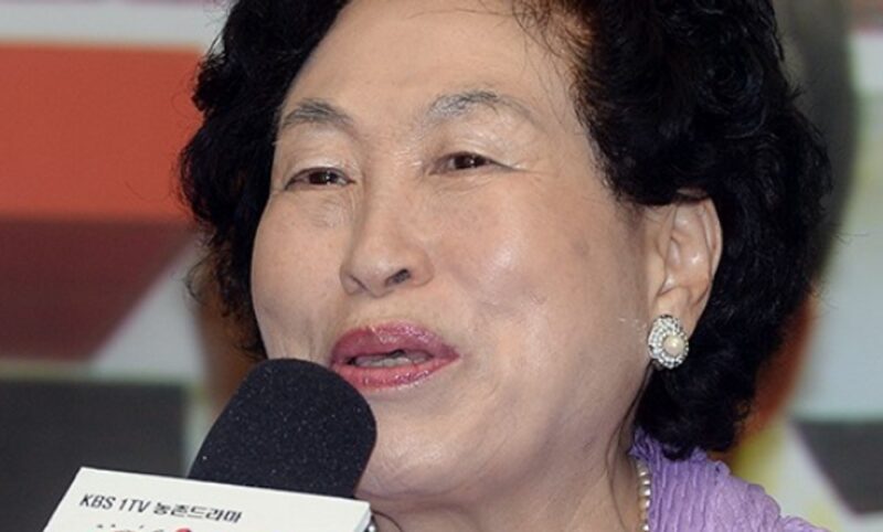 「87歳の男性俳優が若い女性美容師に…」 全原州の私心あふれる放送にネット上で賛否両論