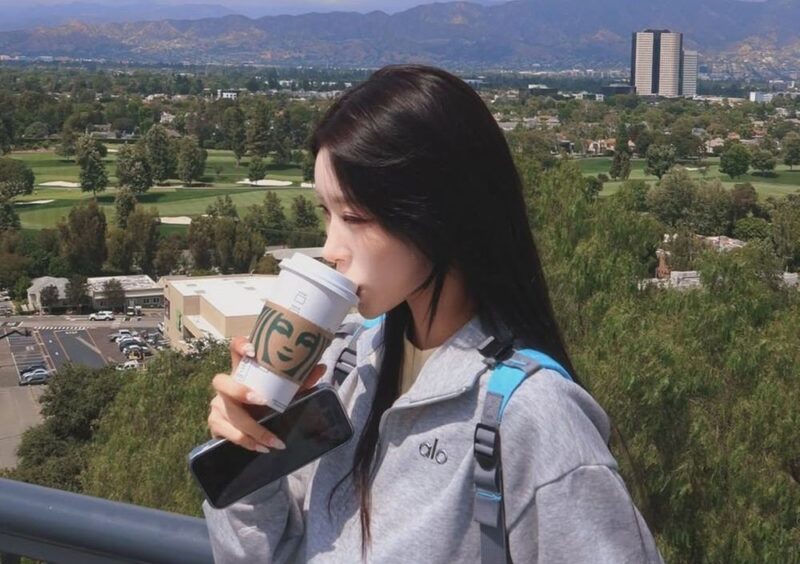 최준희, スタバ認証写真騒動を釈明「ただの米旅行中の写真、なぜ叩かれなければならないのか」