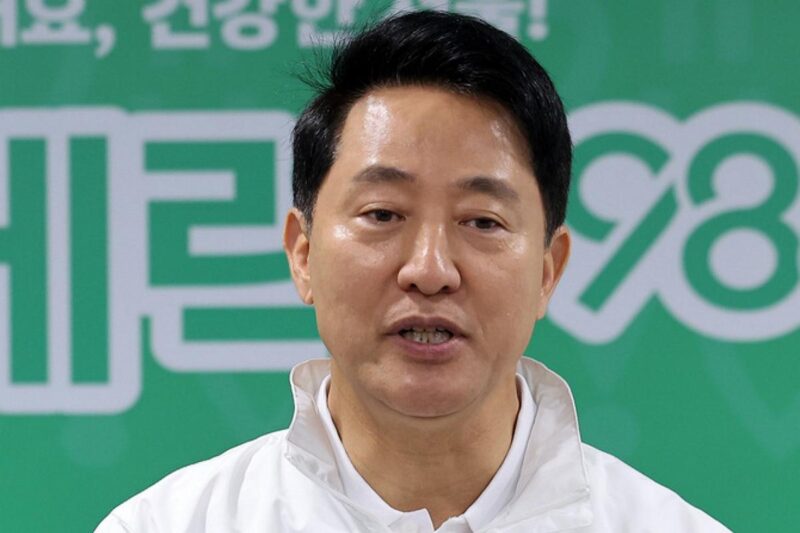 「ゴミ箱を漁る」…呉世勲ソウル市長、選挙を前に波紋広がる