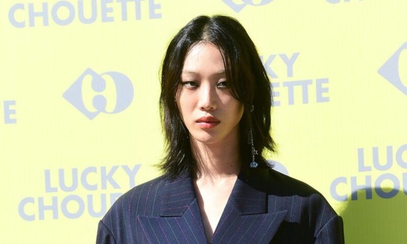 チェ・ソラ、ランウェイで妊娠発表 輝くDラインに視線集中