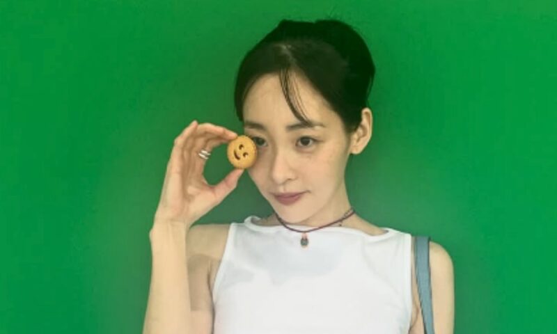 9kg減量のキム・ミンハ、“骨格美人”の女神に？GDも「いいね」…優雅そのもの