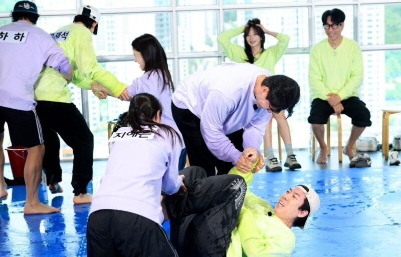 「Running Man」10分拡大放送!イ・ジュビン、キム・ジョングク相手に“執念”炸裂