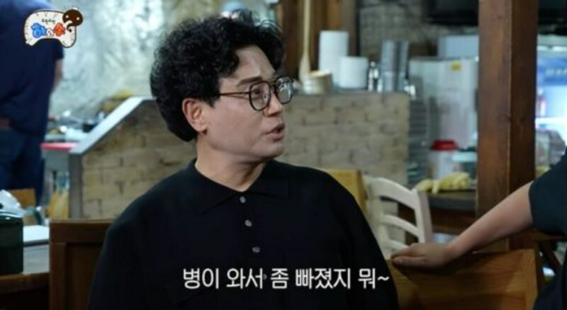 「ムドのチョン室長」チョン・ソックォン、闘病で10kg減のやつれ顔…16年ぶりにパク・ミョンスと再会
