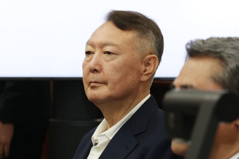 尹大統領「私の頭を撃て」…一触即発の緊迫事態