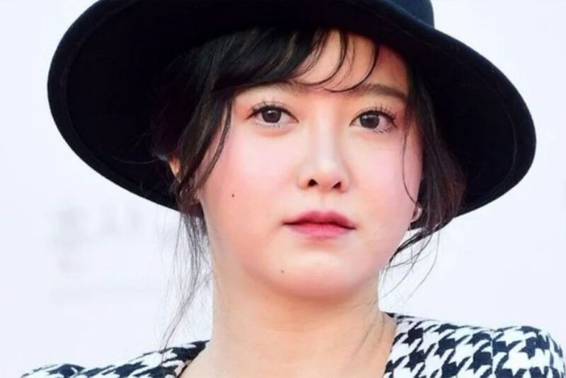 ヘアロール価格騒動のク・ヘソン、1万個完売で大ヒット→新製品公開「デザイン登録完了」