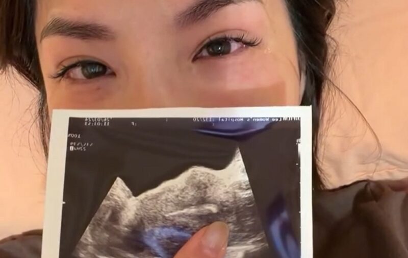 43歳で双子妊娠成功…有名女優、結婚1年で「祝福」訪れる