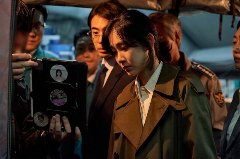 「ソウルの春」超えの爆速記録!公開14日で400万人突破、韓国で社会現象化する衝撃作